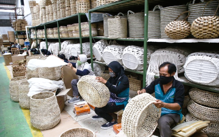 Strategi Memperkuat Bisnis UMKM