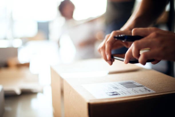 Bisnis Dropship dan Legalitasnya: Apakah Harus Punya Izin?